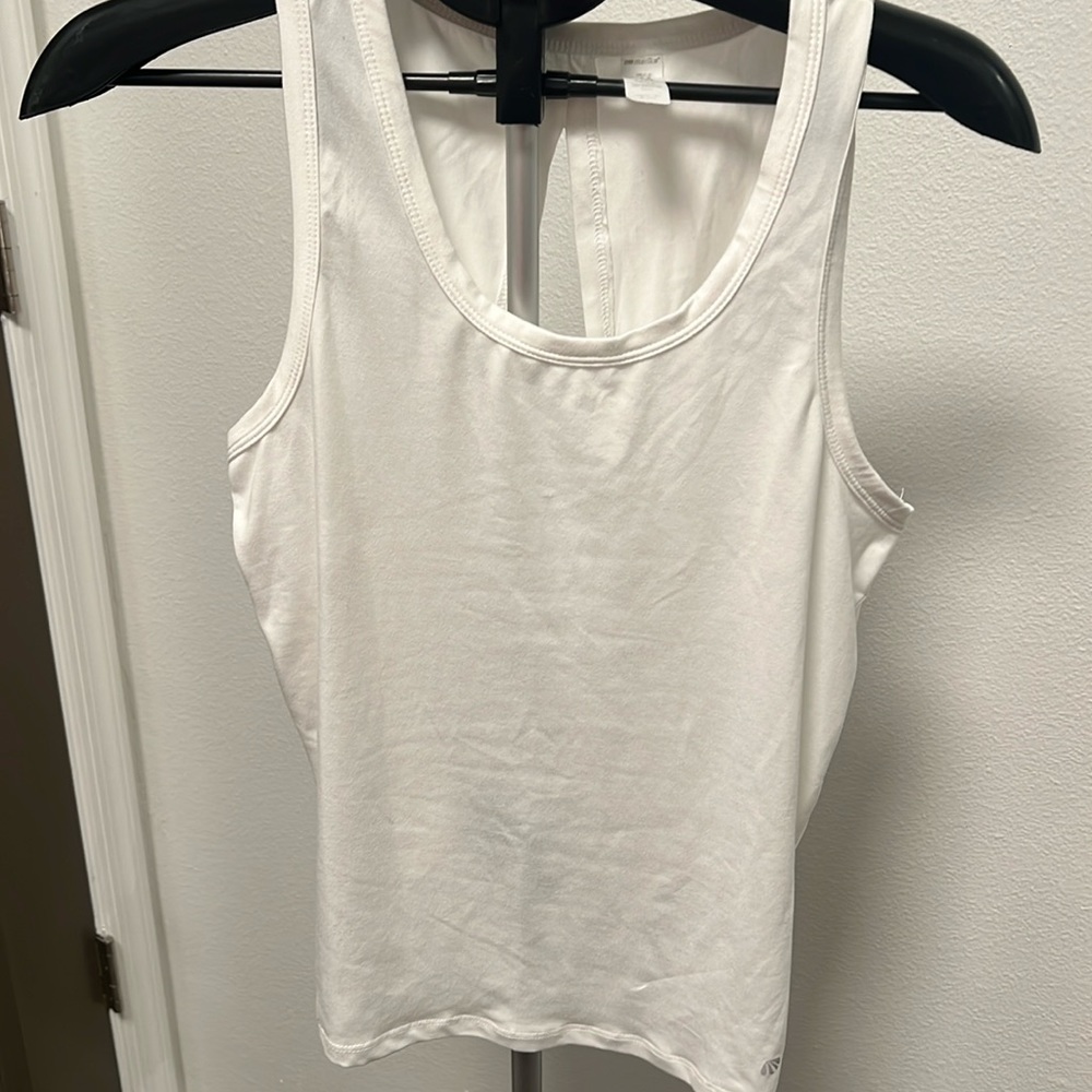 Marika exercise tank. Size S. White